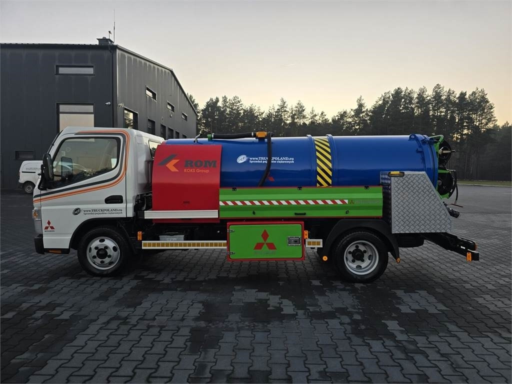 Mitsubishi ROM SMART COMBI WUKO HOT WATER FOR CLEANING SEWAGE - Vacuümwagen: afbeelding 4 Mitsubishi ROM SMART COMBI WUKO HOT WATER FOR CLEANING SEWAGE - Vacuümwagen: afbeelding 4