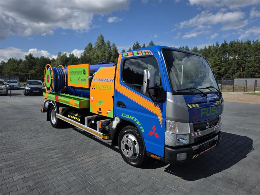 Mitsubishi ROM SMART COMBI WUKO HOT WATER FOR CLEANING SEWAGE - Vacuümwagen: afbeelding 2 Mitsubishi ROM SMART COMBI WUKO HOT WATER FOR CLEANING SEWAGE - Vacuümwagen: afbeelding 2