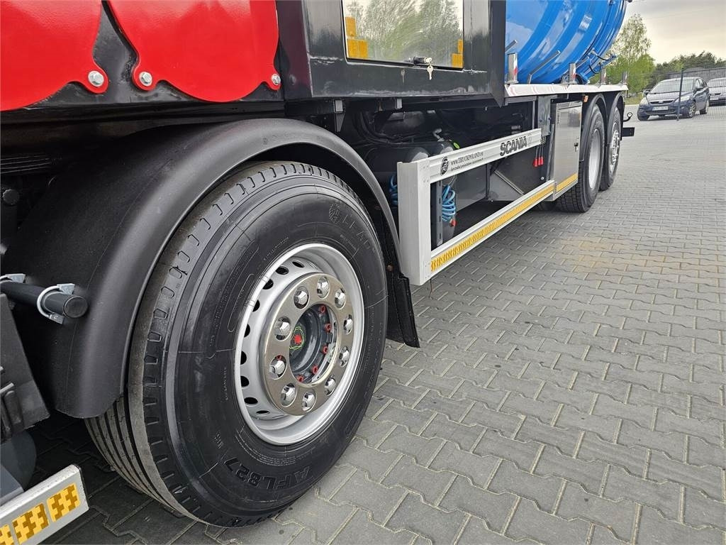 Scania Disab Centurion P210/8 Vacuum suction loader - Vacuümwagen: afbeelding 2 Scania Disab Centurion P210/8 Vacuum suction loader - Vacuümwagen: afbeelding 2