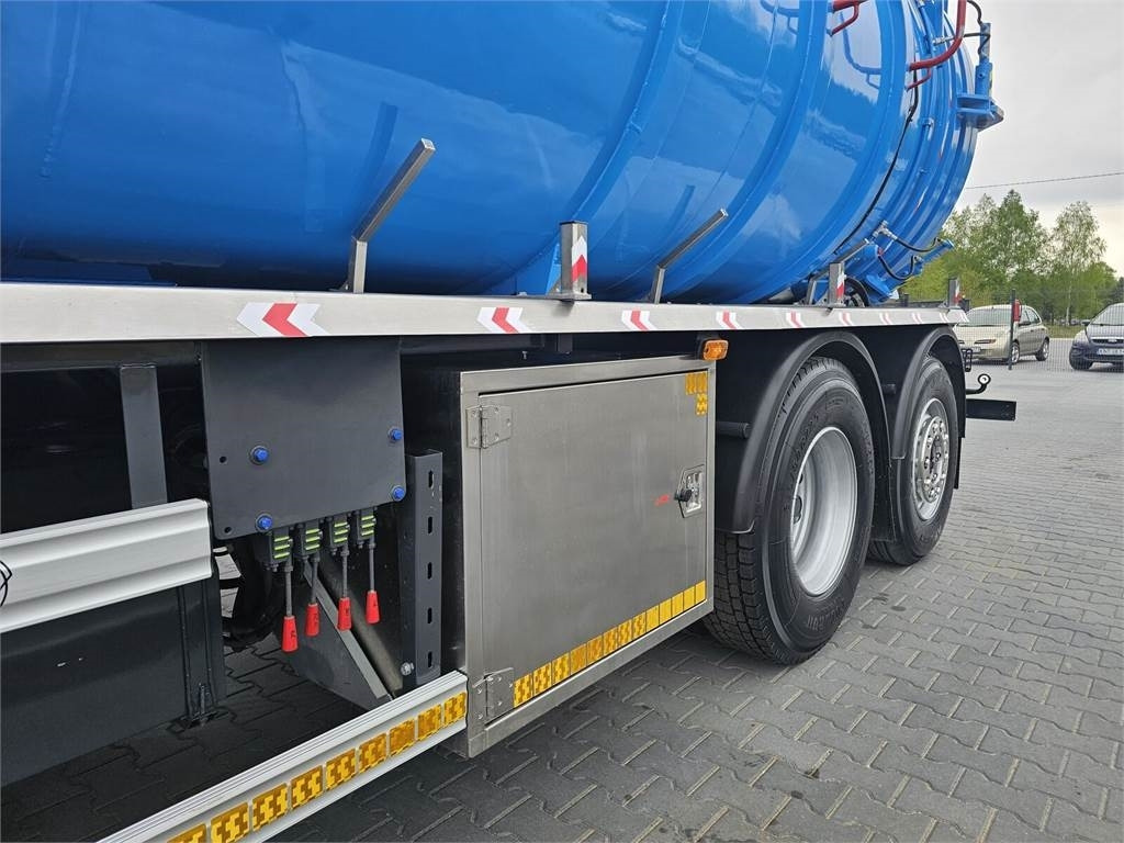 Scania Disab Centurion P210/8 Vacuum suction loader - Vacuümwagen: afbeelding 4 Scania Disab Centurion P210/8 Vacuum suction loader - Vacuümwagen: afbeelding 4