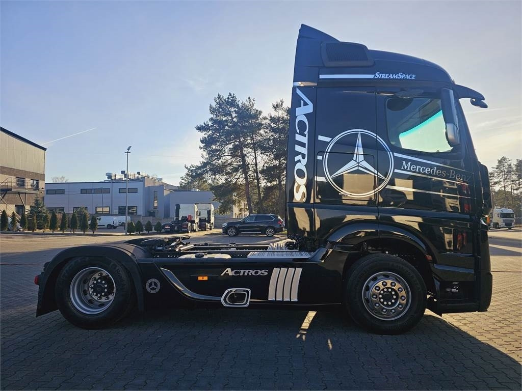 Mercedes-Benz ACTROS 1843  - Trekker: afbeelding 5 Mercedes-Benz ACTROS 1843  - Trekker: afbeelding 5