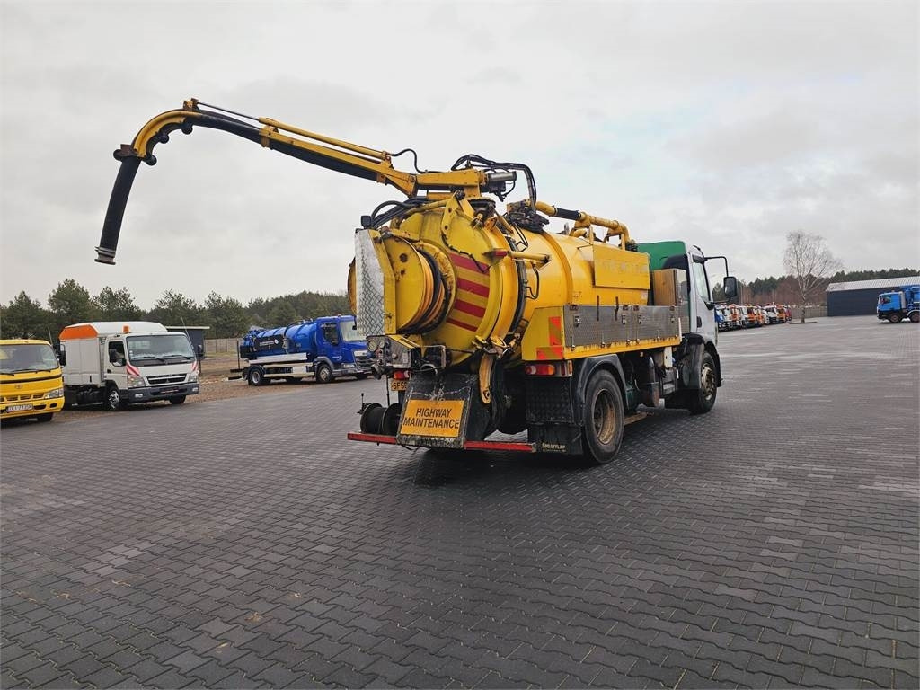 Volvo FULLER TANKERS 2008 WUKO for collecting liquid was - Vacuümwagen: afbeelding 4 Volvo FULLER TANKERS 2008 WUKO for collecting liquid was - Vacuümwagen: afbeelding 4