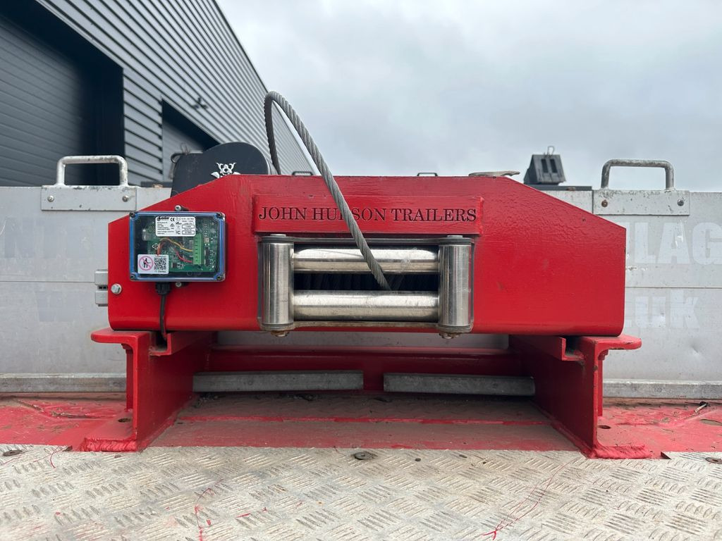 Meusburger 2 achs tiefbett / 300 mm Meusburger 2 achs tiefbett / 300 mm - Dieplader oplegger: afbeelding 5 Meusburger 2 achs tiefbett / 300 mm Meusburger 2 achs tiefbett / 300 mm - Dieplader oplegger: afbeelding 5