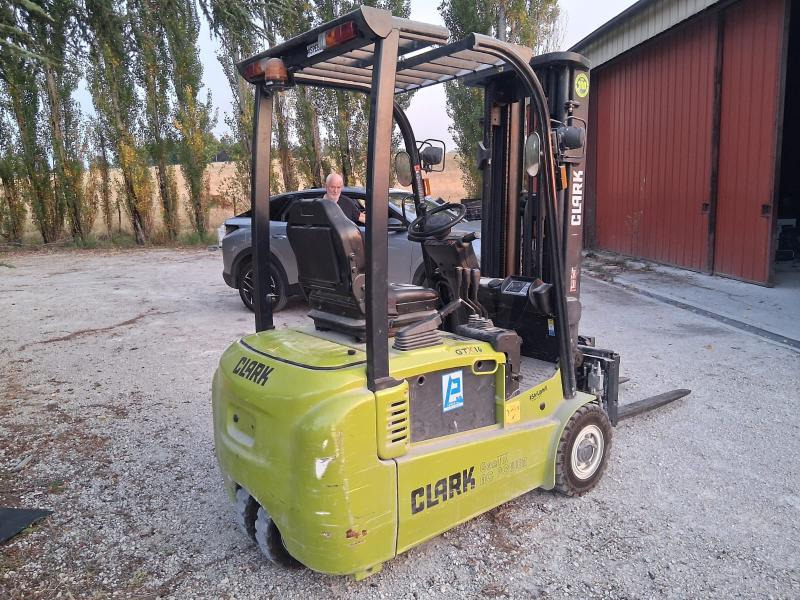Clark GTX16 - Elektrische heftruck: afbeelding 3 Clark GTX16 - Elektrische heftruck: afbeelding 3