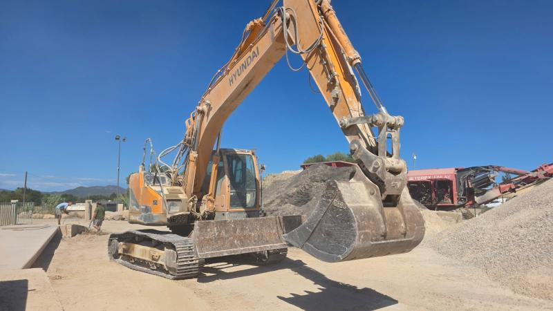 Hyundai Robex 235 LCR-9 - Rupsgraafmachine: afbeelding 2 Hyundai Robex 235 LCR-9 - Rupsgraafmachine: afbeelding 2