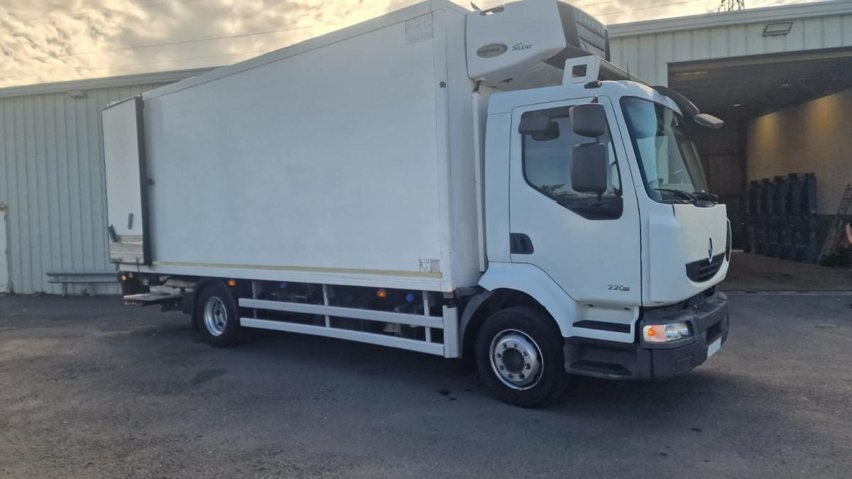 Renault Midlum 220 DXI - Koelwagen vrachtwagen: afbeelding 2 Renault Midlum 220 DXI - Koelwagen vrachtwagen: afbeelding 2