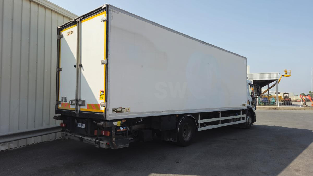 Renault Midlum 270 DXI - Koelwagen vrachtwagen: afbeelding 3 Renault Midlum 270 DXI - Koelwagen vrachtwagen: afbeelding 3