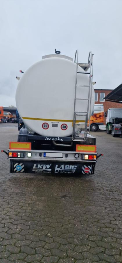TecnoKar Trailers T3P - Tankoplegger: afbeelding 3 TecnoKar Trailers T3P - Tankoplegger: afbeelding 3