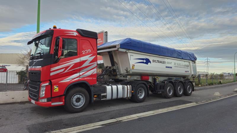 Volvo FH 460 + SCHMITZ CARGOBULL SKI24 (LOCATION / RENT) - Trekker, Kipper oplegger: afbeelding 3 Volvo FH 460 + SCHMITZ CARGOBULL SKI24 (LOCATION / RENT) - Trekker, Kipper oplegger: afbeelding 3