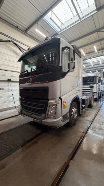 Volvo FH 500 - Trekker: afbeelding 2 Volvo FH 500 - Trekker: afbeelding 2
