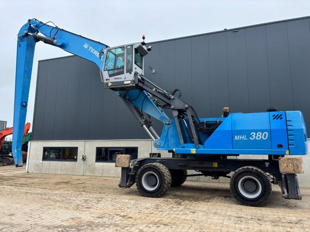 Fuchs MHL 380 -- only 6650 real working hours - Overslagkraan: afbeelding 5 Fuchs MHL 380 -- only 6650 real working hours - Overslagkraan: afbeelding 5