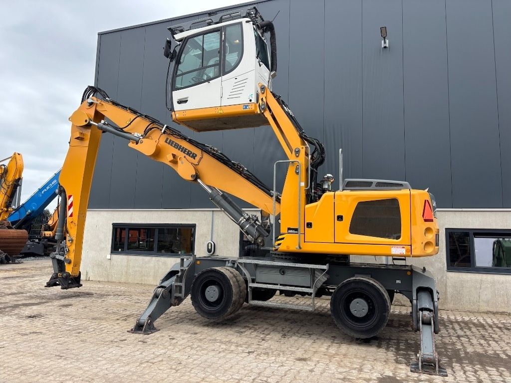 Liebherr LH 24 M - LH 24 - LH 22 / LH 26 - Overslagkraan: afbeelding 2 Liebherr LH 24 M - LH 24 - LH 22 / LH 26 - Overslagkraan: afbeelding 2
