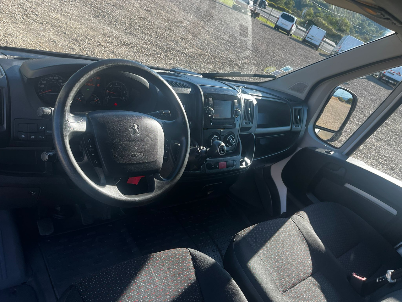 PEUGEOT Boxer III 2.2 HDI 120 L3H2 PREMIUM - Gesloten bestelwagen: afbeelding 5 PEUGEOT Boxer III 2.2 HDI 120 L3H2 PREMIUM - Gesloten bestelwagen: afbeelding 5