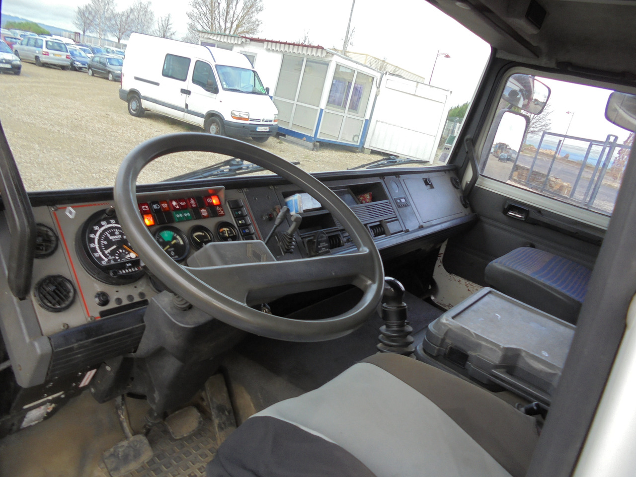 RENAULT GR 280 - Autovrachtwagen vrachtwagen: afbeelding 5 RENAULT GR 280 - Autovrachtwagen vrachtwagen: afbeelding 5