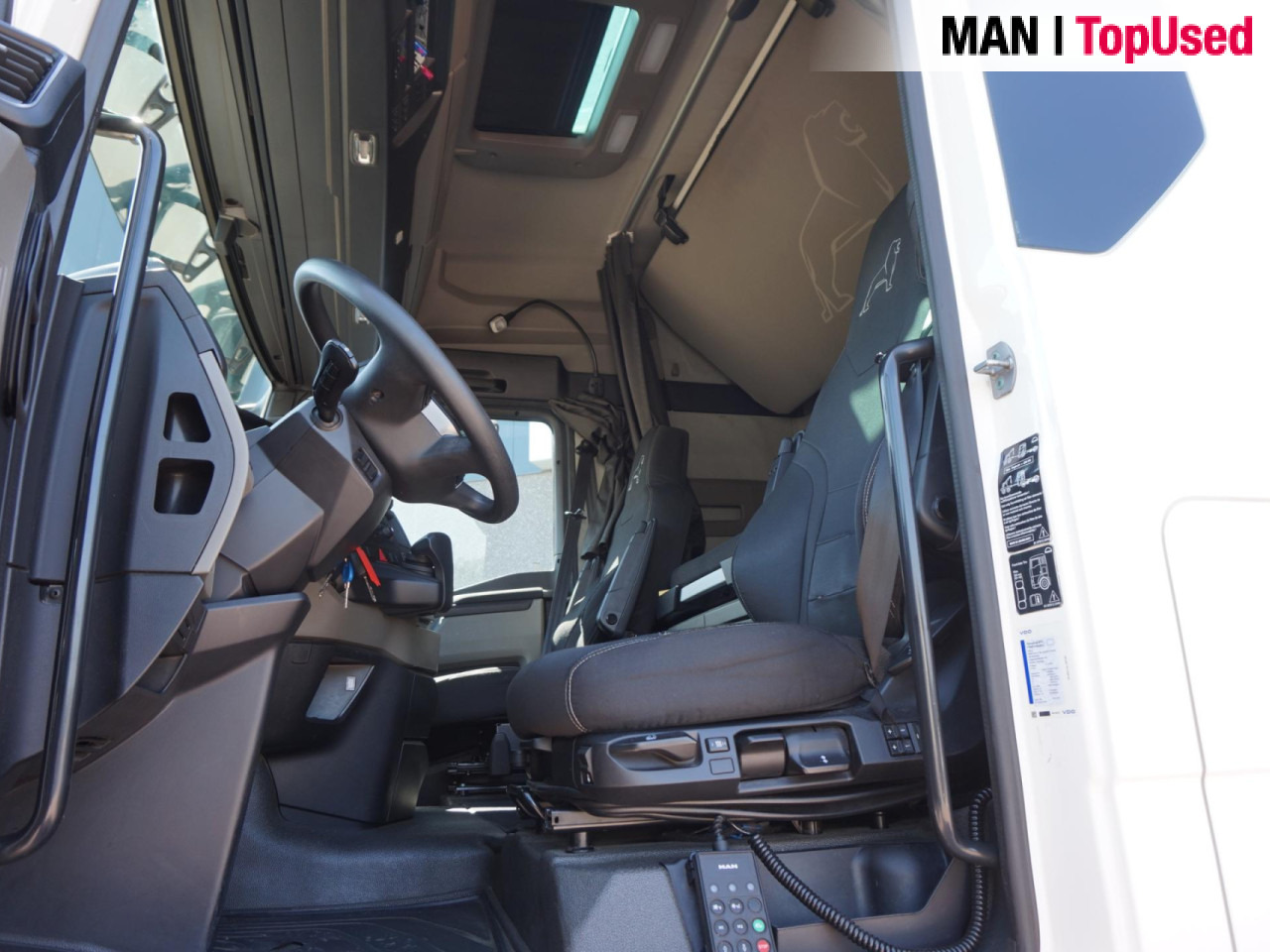 MAN TGX 26.470 6x2-4 LL CH Lift/Lenk/Retarder - Containertransporter/ Wissellaadbak vrachtwagen: afbeelding 3 MAN TGX 26.470 6x2-4 LL CH Lift/Lenk/Retarder - Containertransporter/ Wissellaadbak vrachtwagen: afbeelding 3