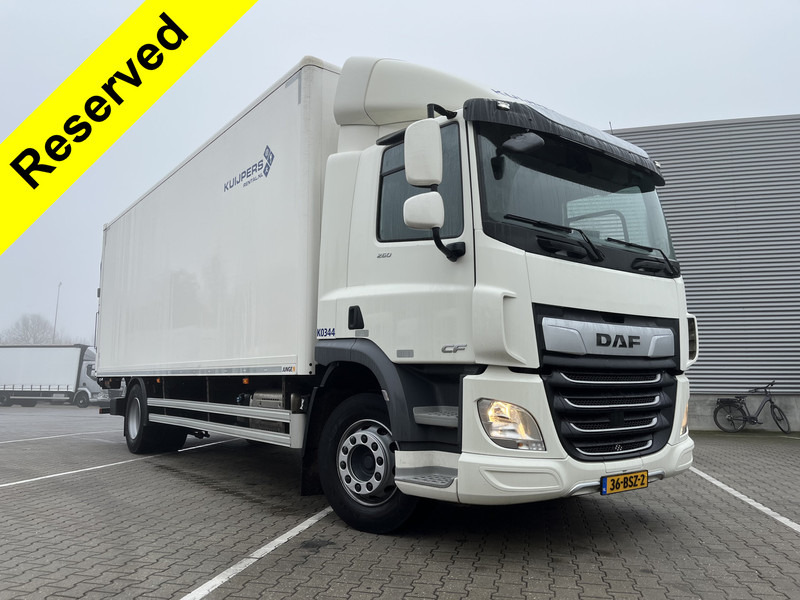 DAF CF 260 FA / 18 Ton / 166 dkm / Box 7.5 m / Laadklep / APK 05-25 - Bakwagen: afbeelding 1 DAF CF 260 FA / 18 Ton / 166 dkm / Box 7.5 m / Laadklep / APK 05-25 - Bakwagen: afbeelding 1
