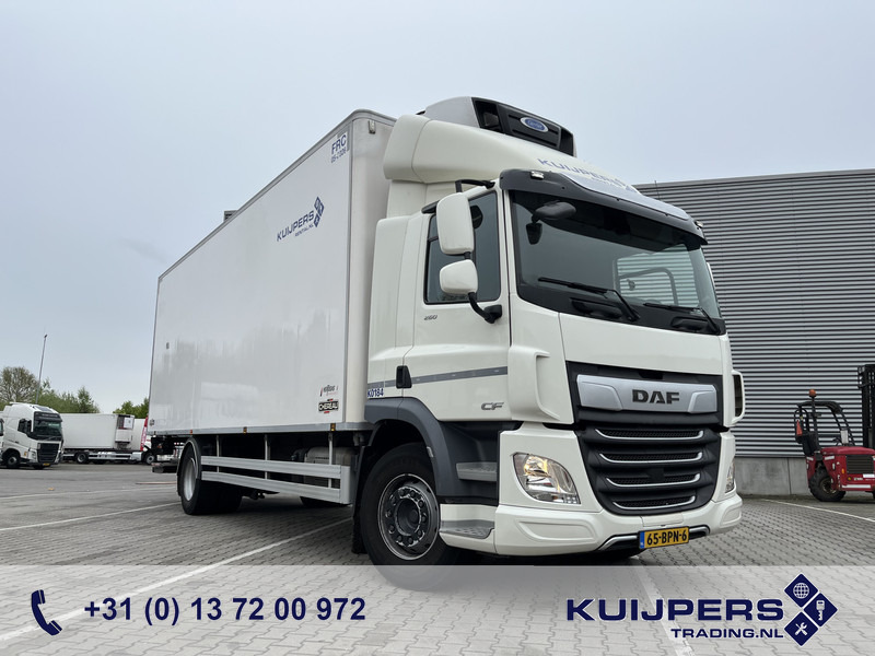DAF CF 260 FA / Carrier Koeler - 30 gr / Chereau Frigobox / Laadklep 2000 kg - Koelwagen vrachtwagen: afbeelding 1 DAF CF 260 FA / Carrier Koeler - 30 gr / Chereau Frigobox / Laadklep 2000 kg - Koelwagen vrachtwagen: afbeelding 1