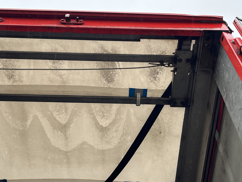 Fliegl SDS / Mega - Jumbo - Volume / Curtainside / 2 axle BPW / APK TUV 02-26 - Schuifzeiloplegger: afbeelding 4 Fliegl SDS / Mega - Jumbo - Volume / Curtainside / 2 axle BPW / APK TUV 02-26 - Schuifzeiloplegger: afbeelding 4