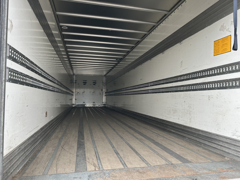Fruehauf FSR MD4 / Box / Loadlift 2000 kg / Lift axle / APK TUV 12-25 - Gesloten oplegger: afbeelding 3 Fruehauf FSR MD4 / Box / Loadlift 2000 kg / Lift axle / APK TUV 12-25 - Gesloten oplegger: afbeelding 3