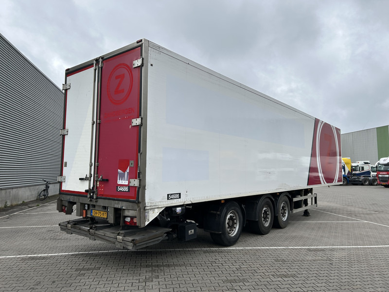 H.T.F. HZO 39 / Carrier Vector 1800 Frigo / Flowers / Loadlift 2500 kg / NL Trailer - Koelwagen oplegger: afbeelding 2 H.T.F. HZO 39 / Carrier Vector 1800 Frigo / Flowers / Loadlift 2500 kg / NL Trailer - Koelwagen oplegger: afbeelding 2