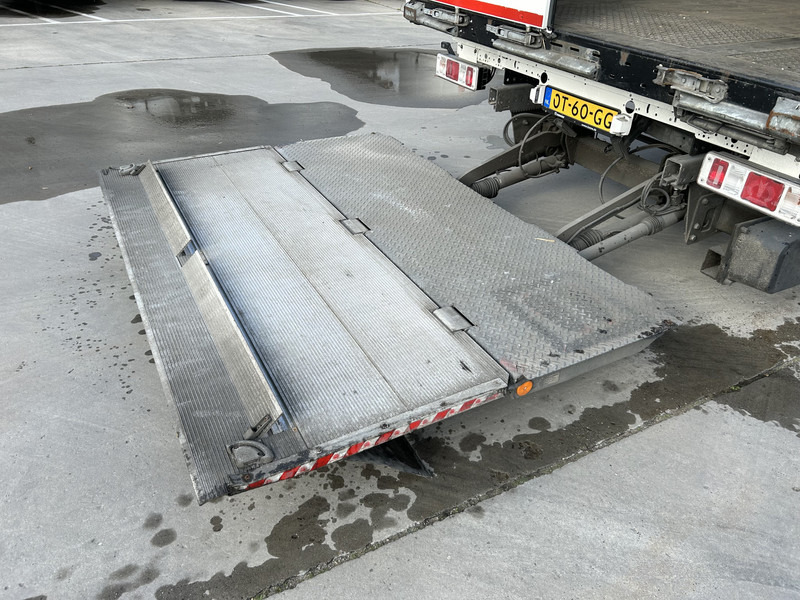 Krone Dry Liner / Box / Loadlift 2000 kg / Disk / APK TUV 11-26 - Gesloten oplegger: afbeelding 5 Krone Dry Liner / Box / Loadlift 2000 kg / Disk / APK TUV 11-26 - Gesloten oplegger: afbeelding 5