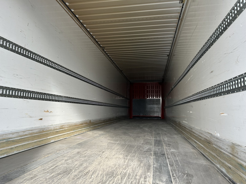 Krone Dry Liner / Box / Loadlift 2000 kg / Disk / APK TUV 11-26 - Gesloten oplegger: afbeelding 3 Krone Dry Liner / Box / Loadlift 2000 kg / Disk / APK TUV 11-26 - Gesloten oplegger: afbeelding 3