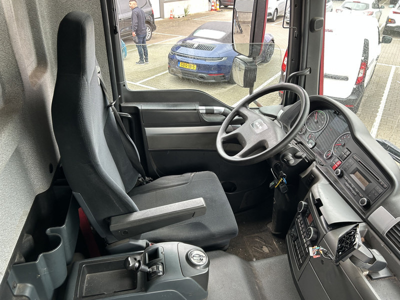 MAN TGM 18.250 Euro 6 / 18 Ton / 688 dkm / Box / Loadlift / APK TUV 08-25 - Bakwagen: afbeelding 3 MAN TGM 18.250 Euro 6 / 18 Ton / 688 dkm / Box / Loadlift / APK TUV 08-25 - Bakwagen: afbeelding 3