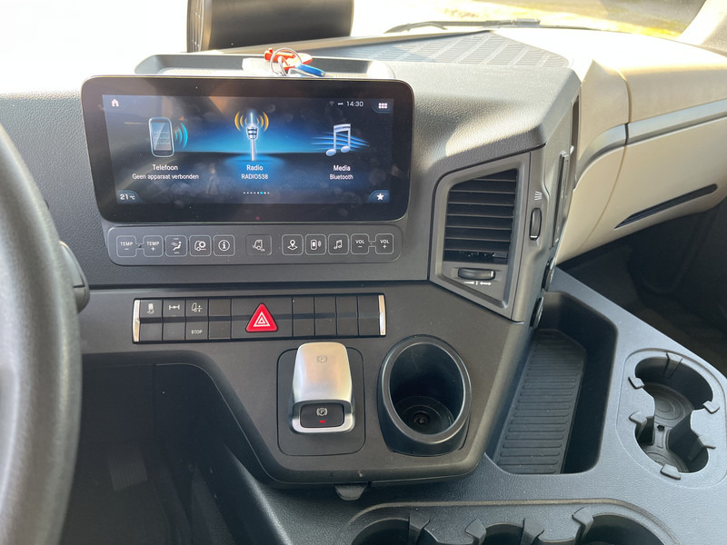 Mercedes-Benz Actros 2124 / 2023 / 18 Ton / Box / Laadklep - Bakwagen: afbeelding 5 Mercedes-Benz Actros 2124 / 2023 / 18 Ton / Box / Laadklep - Bakwagen: afbeelding 5