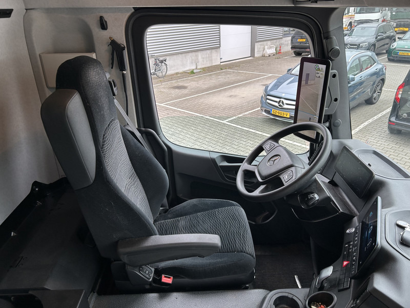 Mercedes-Benz Actros 2124 / Carrier Koeler -30 gr / Cheraeu / Laadklep / APK 11-26 - Koelwagen vrachtwagen: afbeelding 3 Mercedes-Benz Actros 2124 / Carrier Koeler -30 gr / Cheraeu / Laadklep / APK 11-26 - Koelwagen vrachtwagen: afbeelding 3