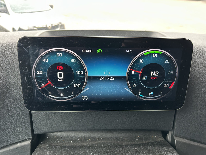 Mercedes-Benz Actros 2124 / Carrier Koeler -30 gr / Cheraeu / Laadklep / APK 11-26 - Koelwagen vrachtwagen: afbeelding 4 Mercedes-Benz Actros 2124 / Carrier Koeler -30 gr / Cheraeu / Laadklep / APK 11-26 - Koelwagen vrachtwagen: afbeelding 4