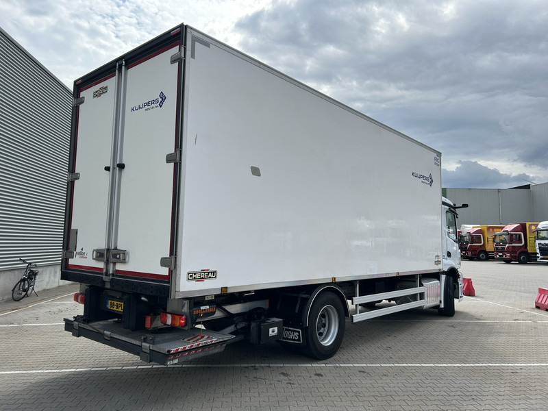 Mercedes-Benz Actros 2124 / Carrier Koeler -30 gr / Chereau Frigo Box / Laadklep / APK 04-26 - Koelwagen vrachtwagen: afbeelding 2 Mercedes-Benz Actros 2124 / Carrier Koeler -30 gr / Chereau Frigo Box / Laadklep / APK 04-26 - Koelwagen vrachtwagen: afbeelding 2