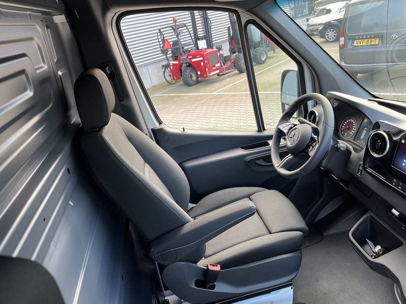 Mercedes-Benz Sprinter 317 1.9 CDI Select HD / Koel voorbereiding / L2 H2 - Koelwagen: afbeelding 3 Mercedes-Benz Sprinter 317 1.9 CDI Select HD / Koel voorbereiding / L2 H2 - Koelwagen: afbeelding 3