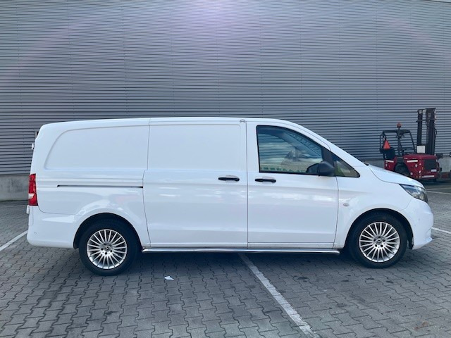 Mercedes-Benz Vito 109 CDI Lang / Airco / Cruise / Trekhaak / APK 01-26 - Kleine bestelwagen: afbeelding 2 Mercedes-Benz Vito 109 CDI Lang / Airco / Cruise / Trekhaak / APK 01-26 - Kleine bestelwagen: afbeelding 2
