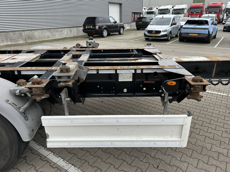 Renders Euro 800 / Container 20 - 30 - 40 - 45 ft / Drum / APK TUV 09-26 - Containertransporter/ Wissellaadbak oplegger: afbeelding 4 Renders Euro 800 / Container 20 - 30 - 40 - 45 ft / Drum / APK TUV 09-26 - Containertransporter/ Wissellaadbak oplegger: afbeelding 4