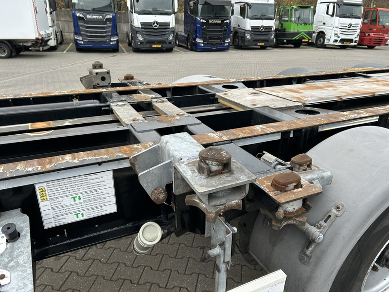 Renders Euro 800 / Container 20 - 30 - 40 - 45 ft / Drum / APK TUV 09-26 - Containertransporter/ Wissellaadbak oplegger: afbeelding 5 Renders Euro 800 / Container 20 - 30 - 40 - 45 ft / Drum / APK TUV 09-26 - Containertransporter/ Wissellaadbak oplegger: afbeelding 5