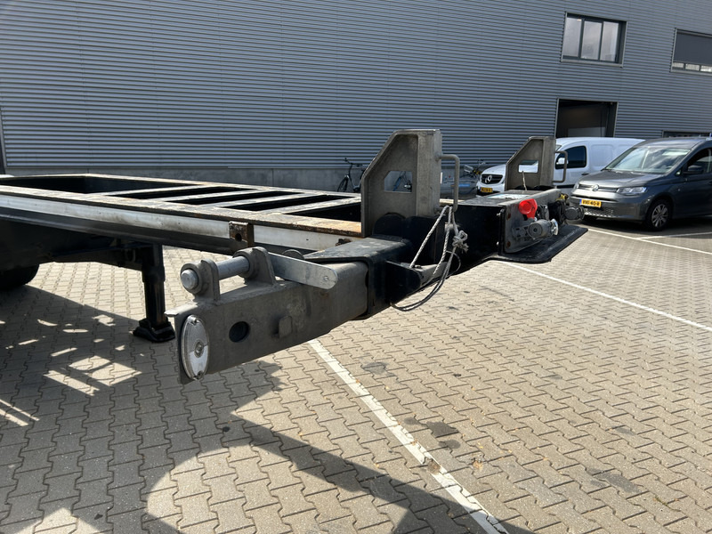 Renders Euro 800 / Container Chassis / 20 - 30 - 40 - 45 ft / SAF / APK TUV 11-25 - Containertransporter/ Wissellaadbak oplegger: afbeelding 3 Renders Euro 800 / Container Chassis / 20 - 30 - 40 - 45 ft / SAF / APK TUV 11-25 - Containertransporter/ Wissellaadbak oplegger: afbeelding 3