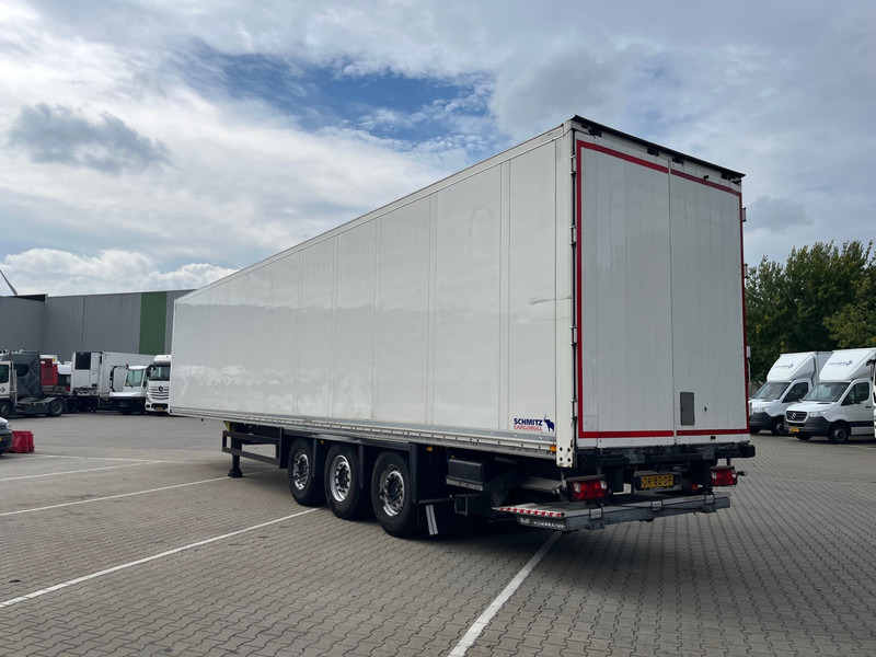 Schmitz Cargobull N/A 3ass / Boxtrailer / Loadlift / APK TUV 02-26 / NL Trailer - Gesloten oplegger: afbeelding 2 Schmitz Cargobull N/A 3ass / Boxtrailer / Loadlift / APK TUV 02-26 / NL Trailer - Gesloten oplegger: afbeelding 2