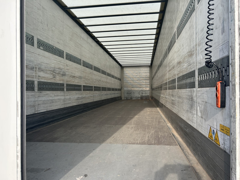 Schmitz Cargobull SCB S3B / Box / Loadlift / 2x Liftas / APK 03-26 - Gesloten oplegger: afbeelding 3 Schmitz Cargobull SCB S3B / Box / Loadlift / 2x Liftas / APK 03-26 - Gesloten oplegger: afbeelding 3