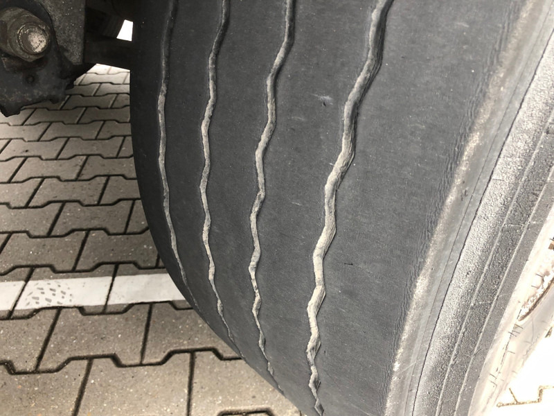 Gesloten oplegger Schmitz Cargobull SCB S3B / Box Trailer / Loadlift 2000 kg / APK TUV 12-26: afbeelding 12