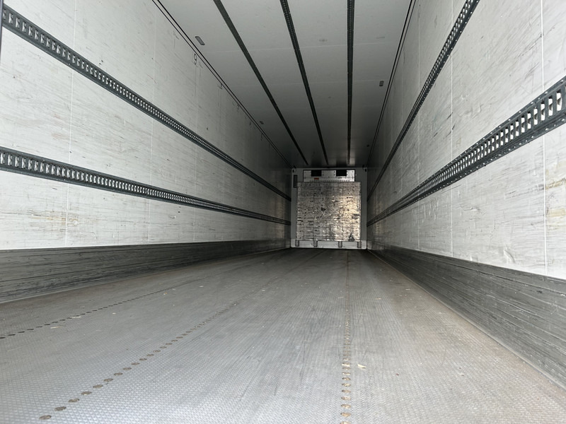 Schmitz Cargobull SCB S3B / Carrier Vector 1550 Frigo / Disk / APK TUV 04-26 - Koelwagen oplegger: afbeelding 3 Schmitz Cargobull SCB S3B / Carrier Vector 1550 Frigo / Disk / APK TUV 04-26 - Koelwagen oplegger: afbeelding 3