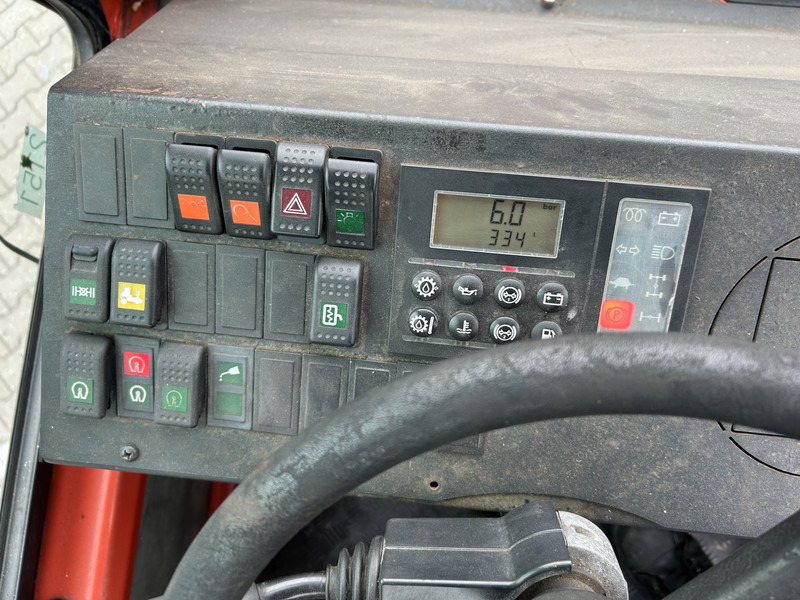 Terberg YT 180 / BDF Umsetzer / Wechselhubwagen / Terminal Truck / Mercedes Motor - Containertransporter/ Wissellaadbak vrachtwagen: afbeelding 5 Terberg YT 180 / BDF Umsetzer / Wechselhubwagen / Terminal Truck / Mercedes Motor - Containertransporter/ Wissellaadbak vrachtwagen: afbeelding 5