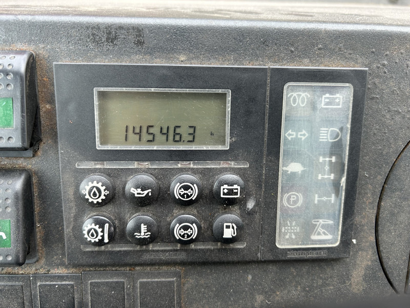 Terberg YT 180 / BDF Umsetzer / Wechselhubwagen / Terminal Truck / Mercedes Motor - Containertransporter/ Wissellaadbak vrachtwagen: afbeelding 4 Terberg YT 180 / BDF Umsetzer / Wechselhubwagen / Terminal Truck / Mercedes Motor - Containertransporter/ Wissellaadbak vrachtwagen: afbeelding 4