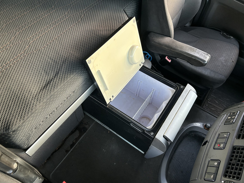 Trekker DAF XF 440 FT SC / Smart Tacho V2 / 2 Tanks / Stand Klima: afbeelding 10 Trekker DAF XF 440 FT SC / Smart Tacho V2 / 2 Tanks / Stand Klima: afbeelding 10