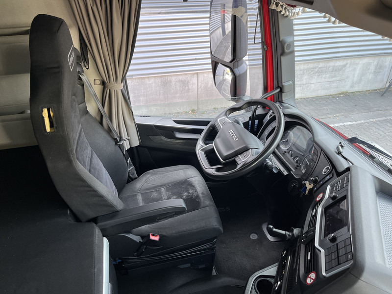 Iveco S-Way AT 420 / Full LED / 569 dkm / 2 Tanks / 2 Fridge / APK TUV 03-26 - Trekker: afbeelding 3 Iveco S-Way AT 420 / Full LED / 569 dkm / 2 Tanks / 2 Fridge / APK TUV 03-26 - Trekker: afbeelding 3