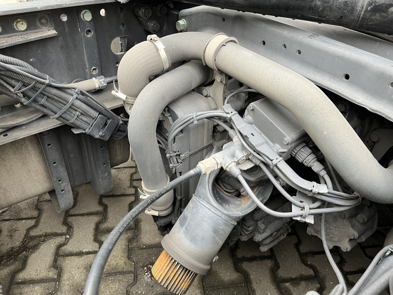 Trekker MAN TGX 18.460 XXL / Motor Defect -> Not Running / Retarder / 645 dkm / 2 Tanks: afbeelding 9 Trekker MAN TGX 18.460 XXL / Motor Defect -> Not Running / Retarder / 645 dkm / 2 Tanks: afbeelding 9