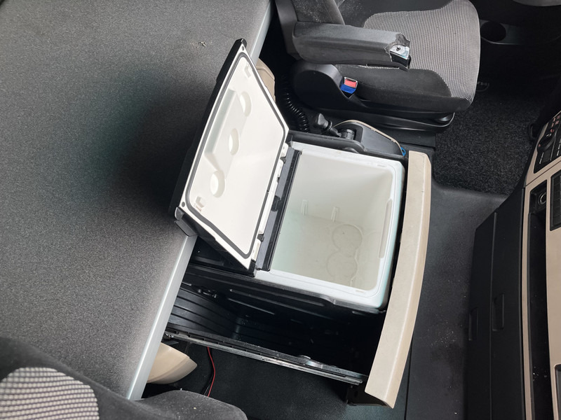 Trekker MAN TGX 18.460 XXL / Motor Defect -> Not Running / Retarder / 645 dkm / 2 Tanks: afbeelding 7 Trekker MAN TGX 18.460 XXL / Motor Defect -> Not Running / Retarder / 645 dkm / 2 Tanks: afbeelding 7