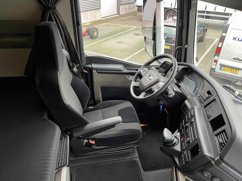 MAN TGX 18.470 GX / ZF Retarder / Full LED / 2 Tanks / APK TUV 01-26 - Trekker: afbeelding 3 MAN TGX 18.470 GX / ZF Retarder / Full LED / 2 Tanks / APK TUV 01-26 - Trekker: afbeelding 3