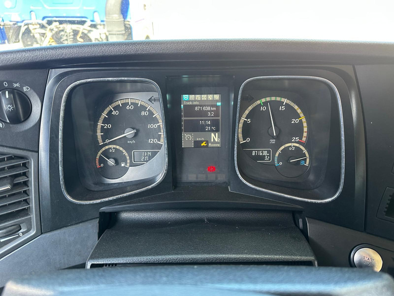 Mercedes-Benz Actros 1842 Streamspace / 871 dkm / 2 Tanks / NL Truck - Trekker: afbeelding 4 Mercedes-Benz Actros 1842 Streamspace / 871 dkm / 2 Tanks / NL Truck - Trekker: afbeelding 4
