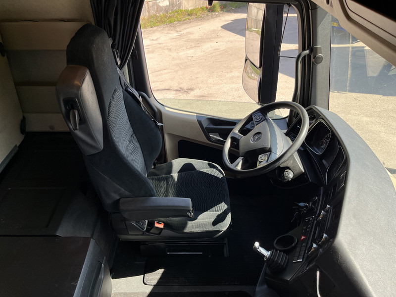 Mercedes-Benz Actros 1842 Streamspace / 904 dkm / 2 Tanks / NL Truck - Trekker: afbeelding 3 Mercedes-Benz Actros 1842 Streamspace / 904 dkm / 2 Tanks / NL Truck - Trekker: afbeelding 3