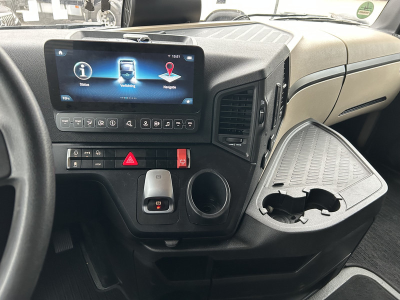 Mercedes-Benz Actros 1845 Gigaspace / Tacho V2 / Blower - PTO / Stand Airco / APK 04-26 - Trekker: afbeelding 5 Mercedes-Benz Actros 1845 Gigaspace / Tacho V2 / Blower - PTO / Stand Airco / APK 04-26 - Trekker: afbeelding 5